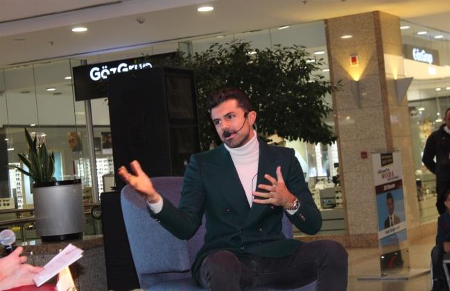 Raşit Bağzıbağlı Söyleşi İletişim Projesi | Next Medya